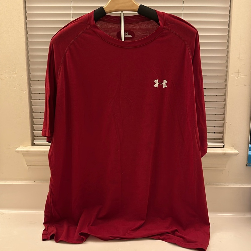 Under Armour Maroon Tshirt
